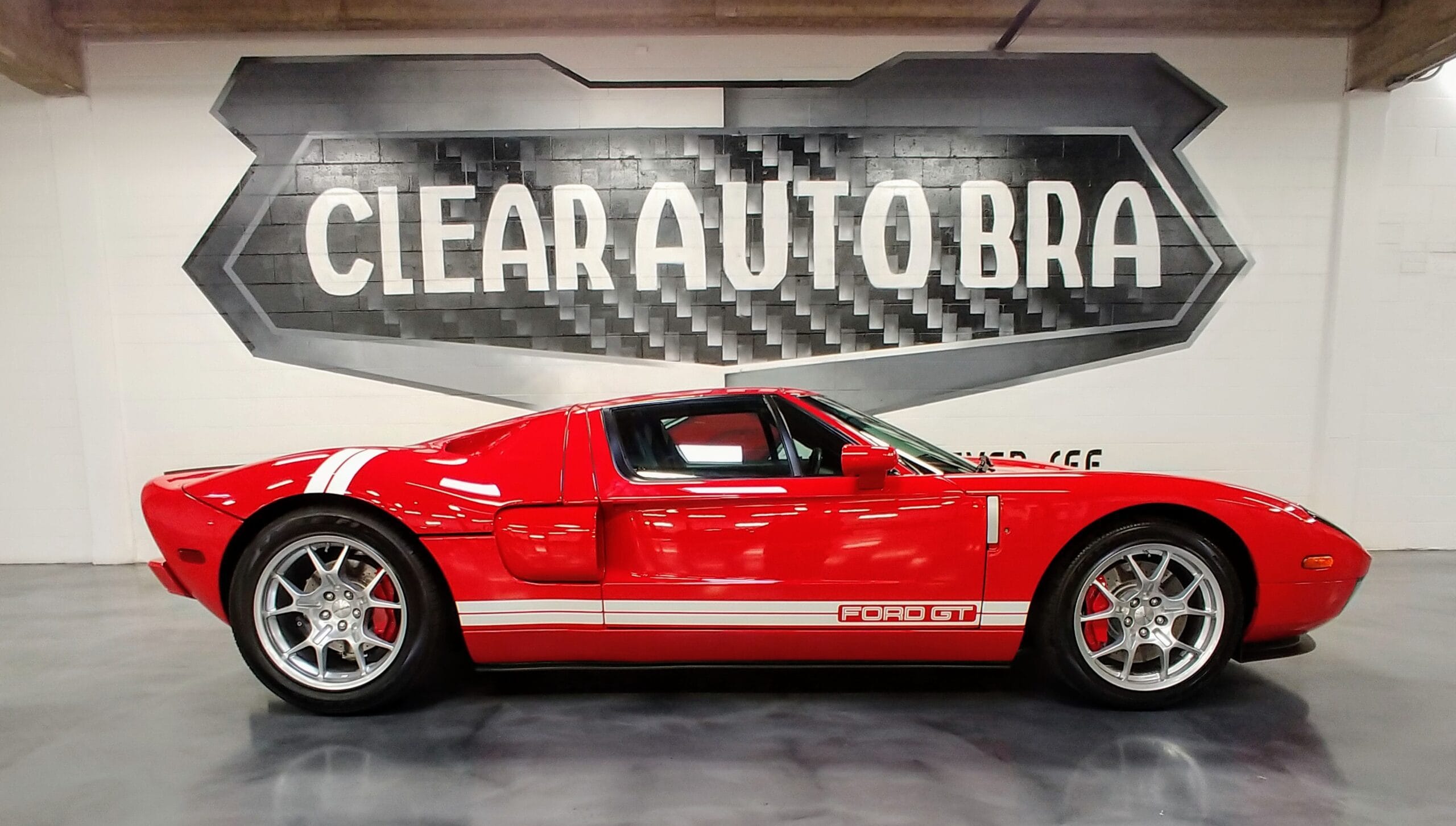 Red Ford GT